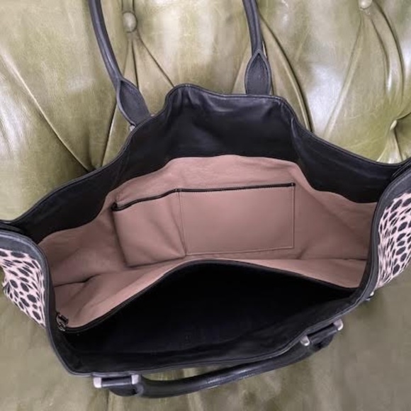 Designer AKRIS handbag - Picture 4 of 6